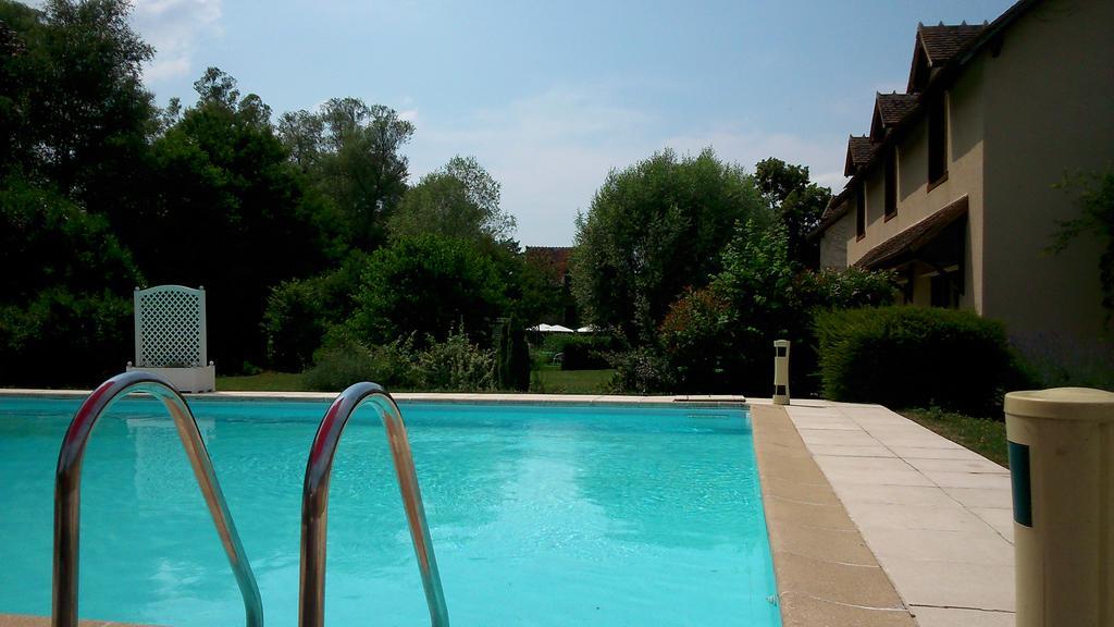 Hotel & Restaurant Le Moulin De Chameron, The Originals Relais 巴讷贡 外观 照片