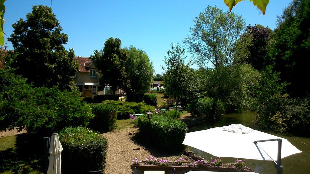 Hotel & Restaurant Le Moulin De Chameron, The Originals Relais 巴讷贡 外观 照片